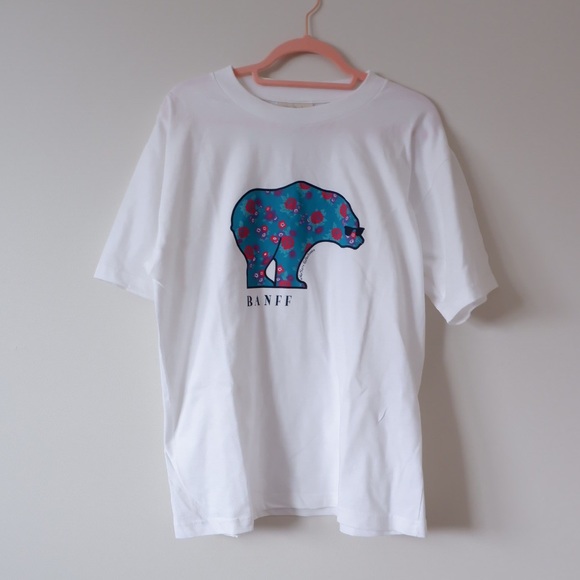 Northern Reflections Tops - VINTAGE 90’S BANFF NATIONAL PARK T SHIRT ✨